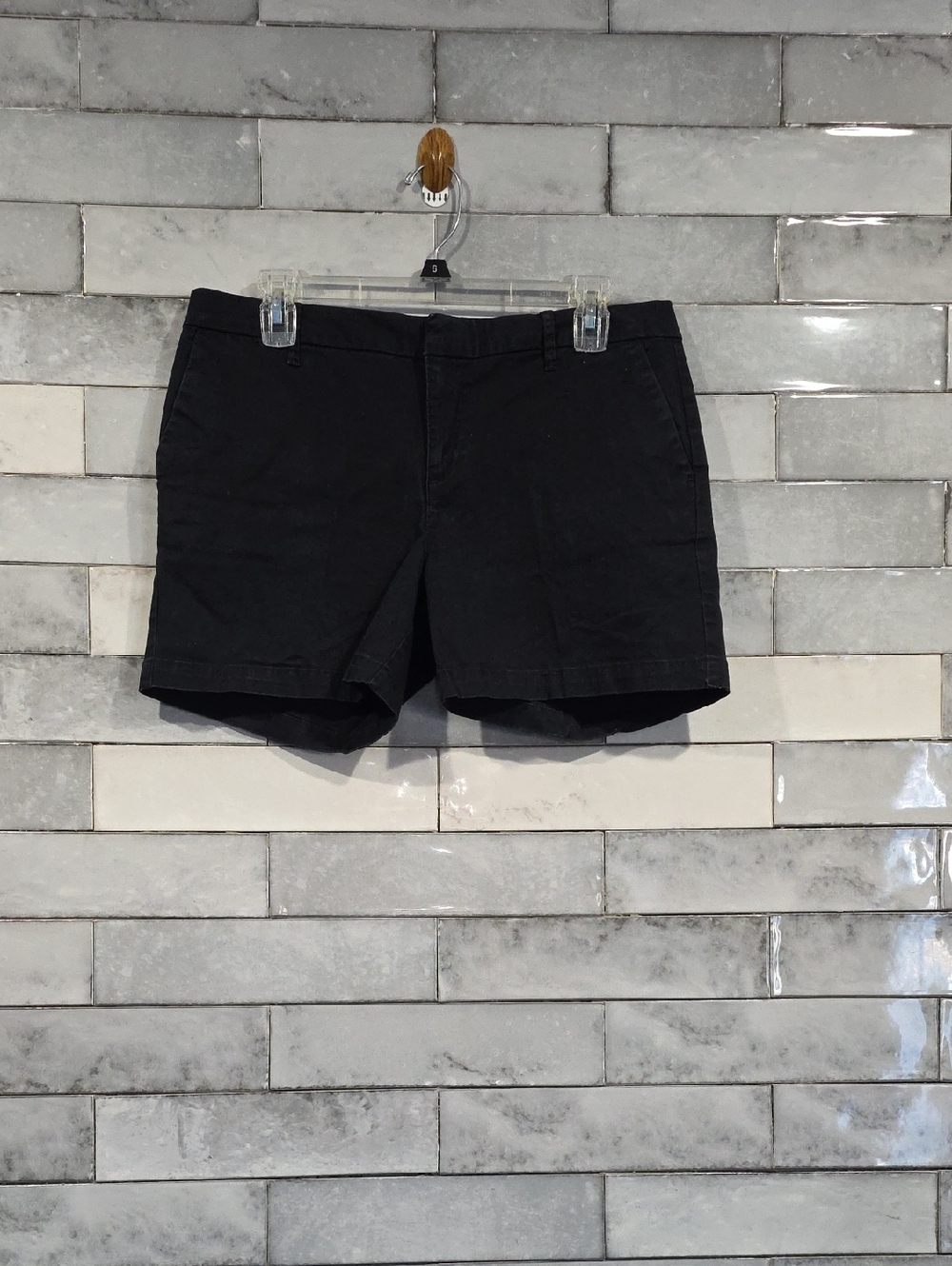 Tommy Hilfiger Black Women's Bermuda Shorts Size 8